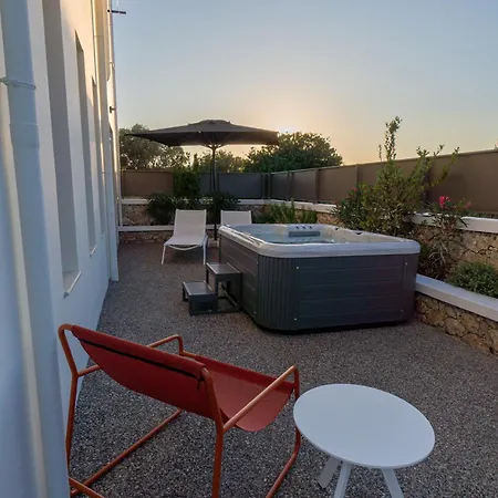 Domus Garden Apartment *