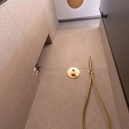 Domus Garden Apartment Kako Pinari