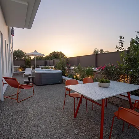 Domus Garden Apartment