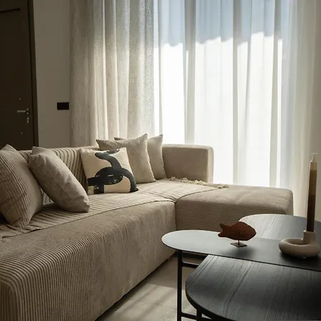 Domus Garden Apartment *